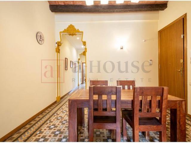 PISO REFORMADO EN FINCA MODERNISTA EN L EIXAMPLE
