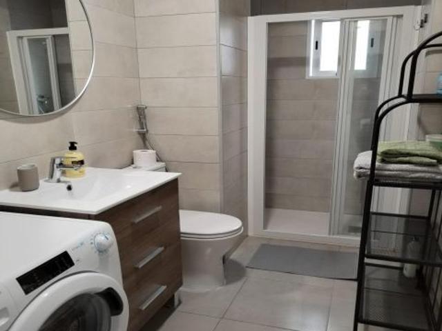 Piso reformado junto a Renfe y Corte Inglés | 2 hab | Amueblado | Ideal inversión