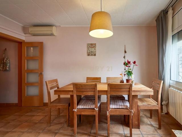 Piso reformado, luminoso y listo para entrar a vivir en Molins de Rei
