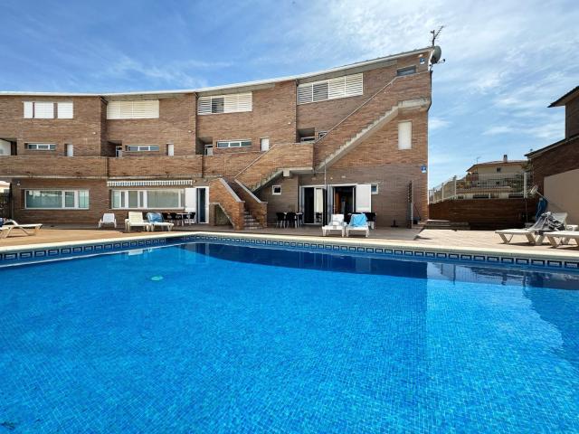 Piso, Riells, L&apos Escala