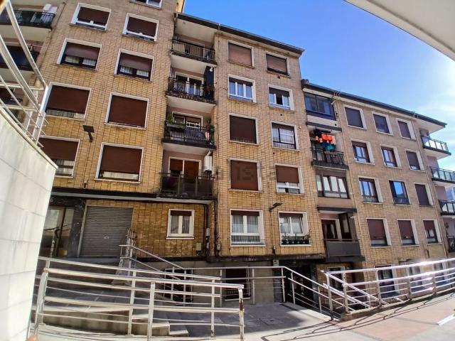 Piso, Santurtzi