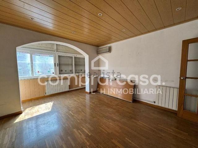 Piso, Sant Boi de Llobregat