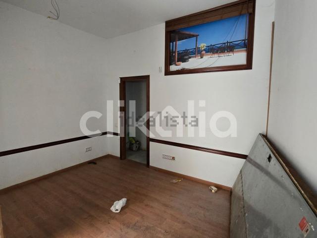 Piso, Sant Hipòlit de Voltregà