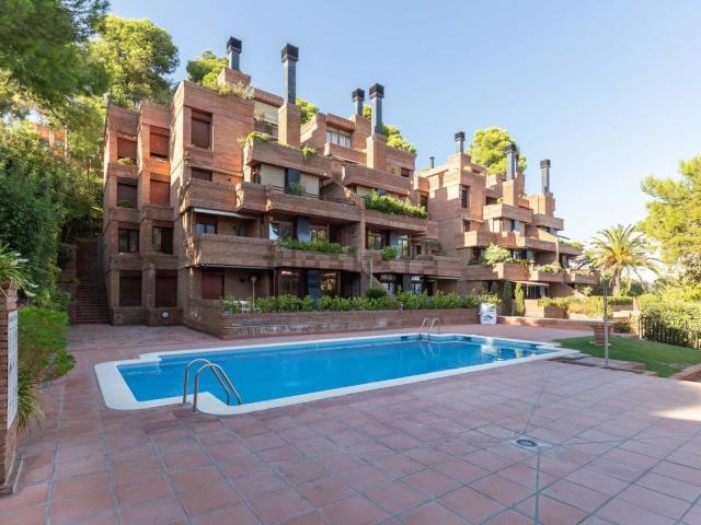Piso, Sant Just Desvern