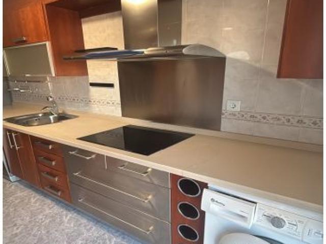 Piso Seminuevo en Zoco, Córdoba Alquiler a €895