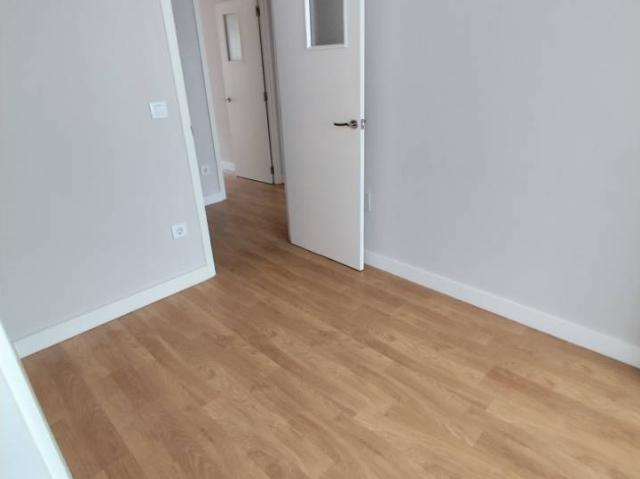 PISO SIN MUEBLES