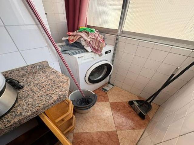 PISO SOLO ESTUDIANTES 4 HABITACIONES
