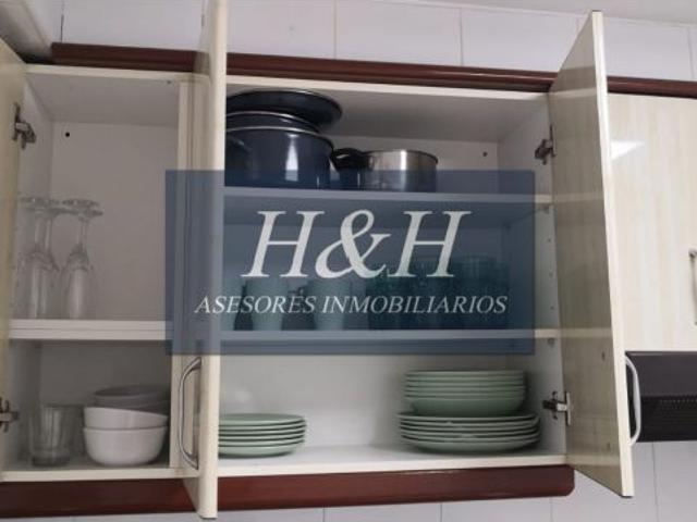 Piso solo para estudiantes en carretera de Llíria. /HH Asesores, Inmobiliaria en Burjassot/