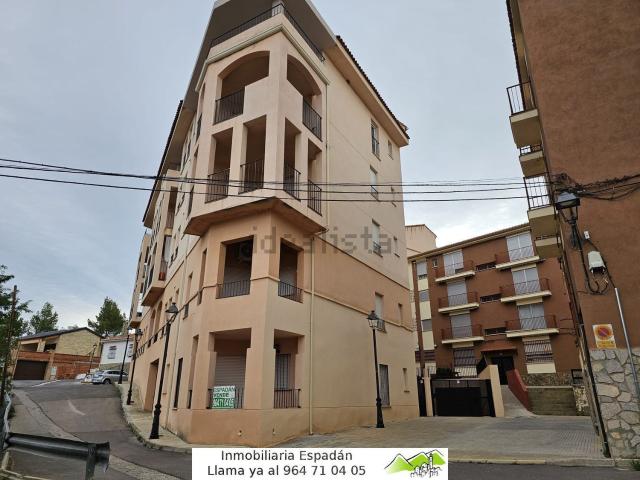 Piso, Toras