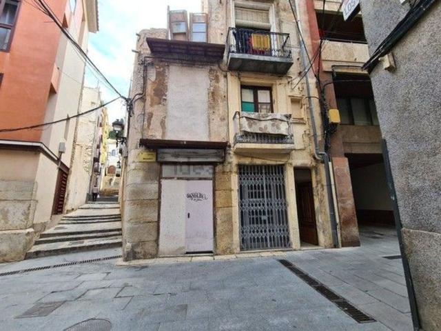 Piso, Tortosa