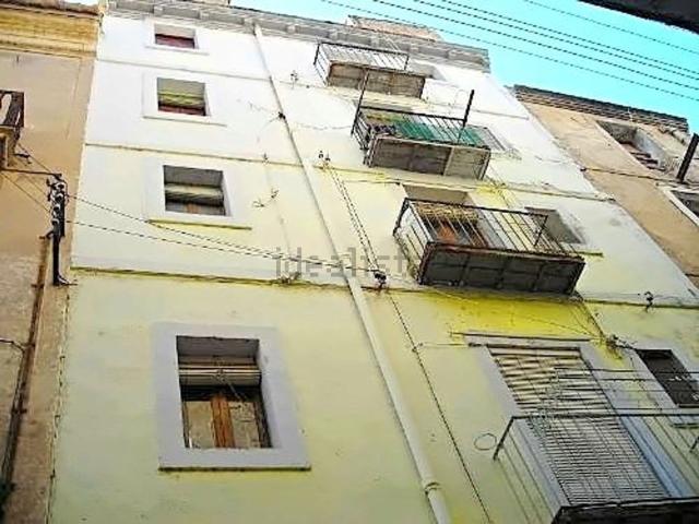 Piso, Tortosa