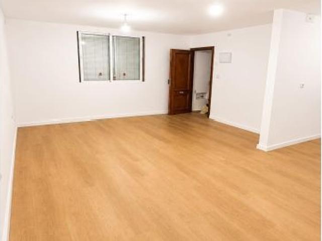 PISO TOTALMENTE REFORMADO EN CAMAS