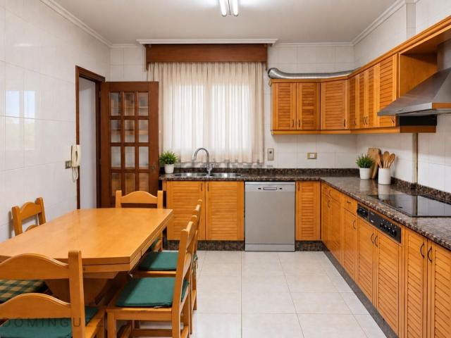 Piso, Travesía de Vigo San Xoán, Vigo