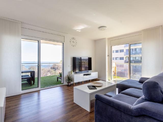 Piso ubicado en primera línea de mar y a pocos pasos de la p. 100m² Mataró