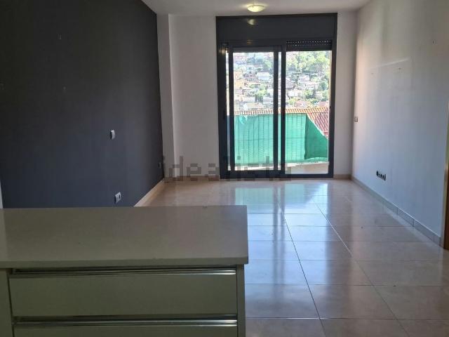 Piso, Vallirana