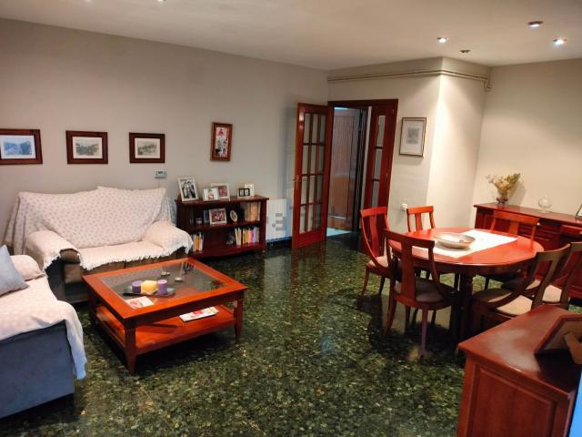 Piso, Valls
