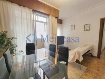 Piso en venta en Plaza de España - Plaza aparcamiento