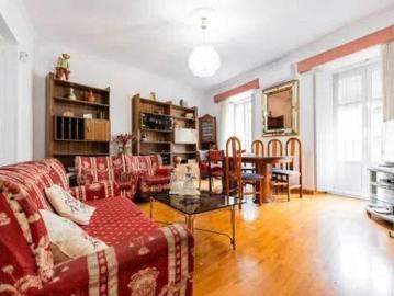 Plaza de España - Aire acondicionado, Ascensor