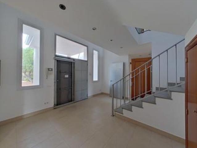 Casa Venta Nuevo Baztán, Central Telefónica de Radio