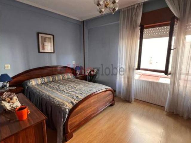 Piso Venta Oviedo, Tenderina Mercadín Fozaneldi