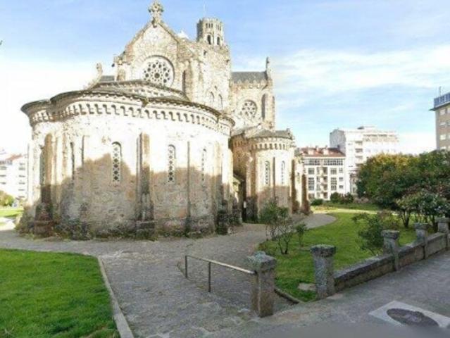 Piso Venta O Carballiño, Arcos Santa Maria