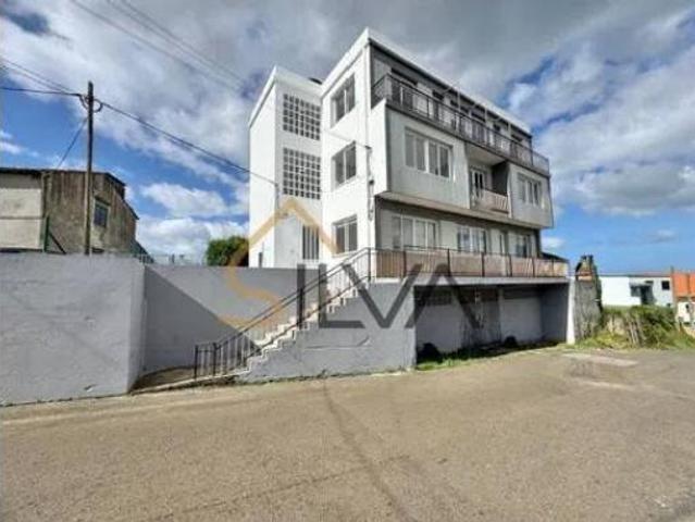 Piso Venta Oleiros, Núcleo