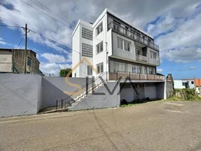 Piso Venta Oleiros, Núcleo