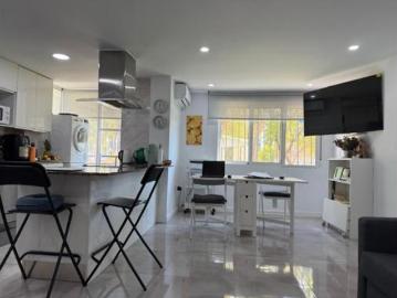 Piso en venta en Lo Morant - Cocina equipada