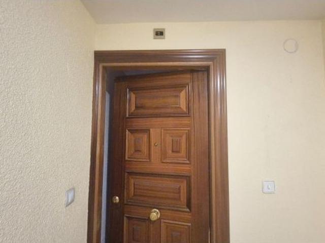 PISO VENTA BÉJAR. Urbis te ofrece un piso en venta en Béjar, Salamanca