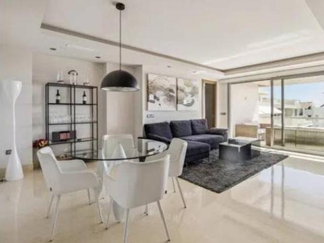 Piso Venta Benahavís, Núcleo