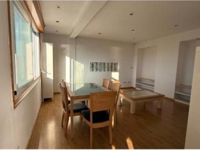 Piso Venta Cangas, Darbo Santa María