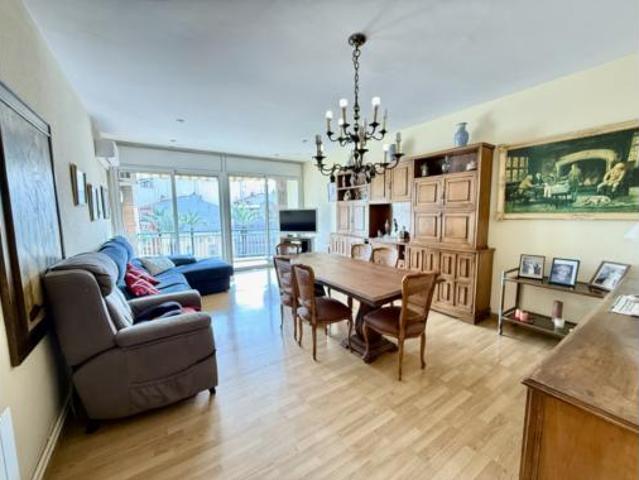 Piso Venta Cornellà de Llobregat, Centre