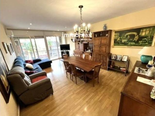 Piso Venta Cornellà de Llobregat, Centre