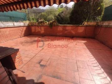 Piso en venta en Etxebarri - Terraza