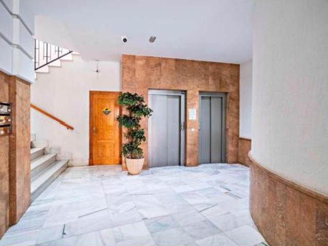 Piso Venta El Ejido, Barrio Pabellón Estación