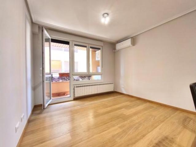 Piso Venta Entrena, Entrena