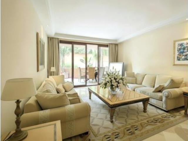 Piso Venta Estepona, Punta Plata