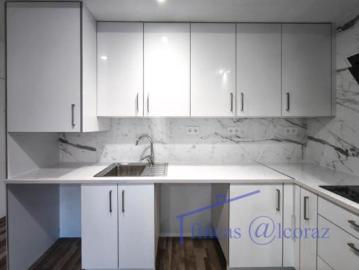Piso en venta en Santiago, Huesca - Cocina equipada