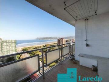 Laredo, Cantabria - Plaza aparcamiento
