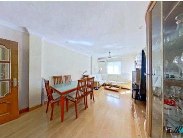 Piso Venta Parla, Reyes
