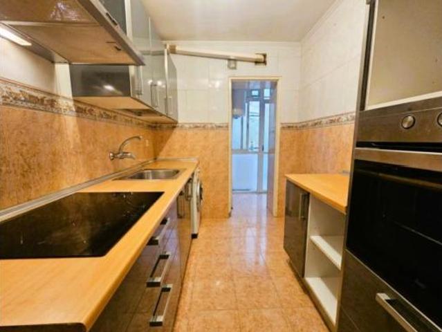 Piso Venta Parla, Reyes