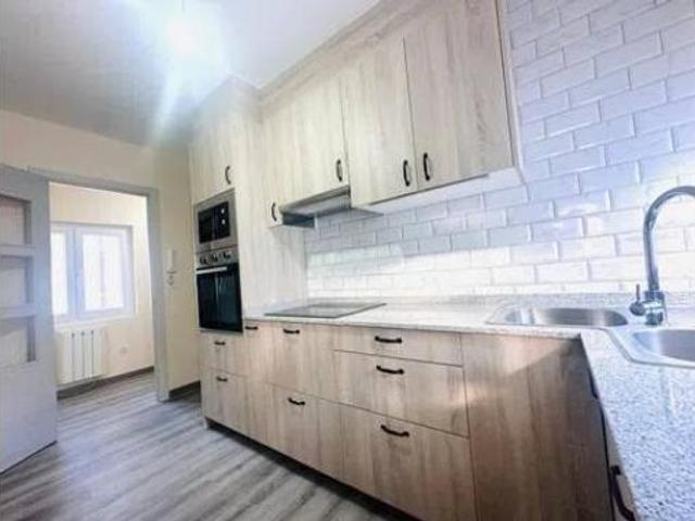 Piso Venta Salas, Salas