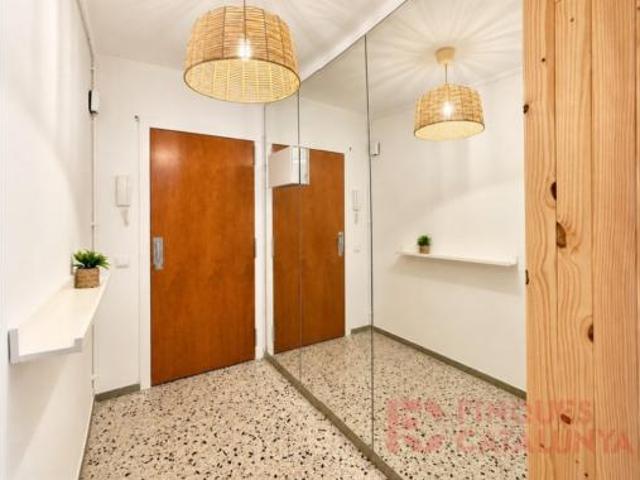 Piso Venta Salt, Veïnat