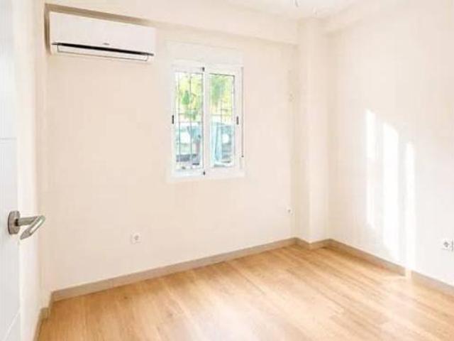 Piso Venta San Juan de Aznalfarache, Barrio Bajo
