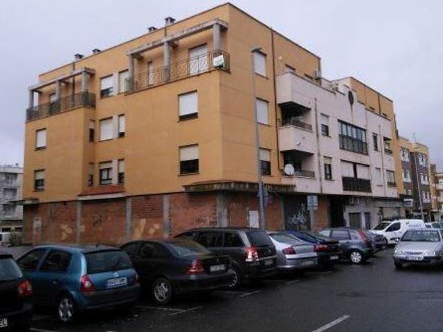 PISO VENTA SANTA MARTA DE TORMES. Urbis te ofrece un piso en venta en Santa Marta de Tormes, Salamanca