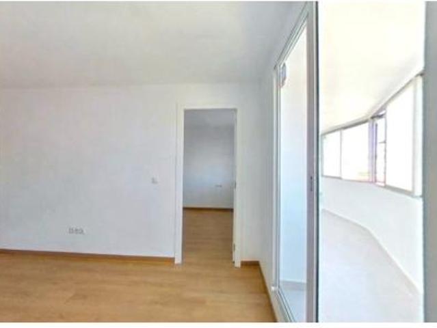 Piso Venta Santa Coloma de Gramenet, Fondo
