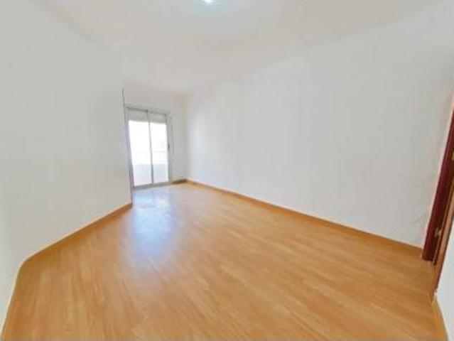Piso Venta Santa Coloma de Gramenet, Fondo