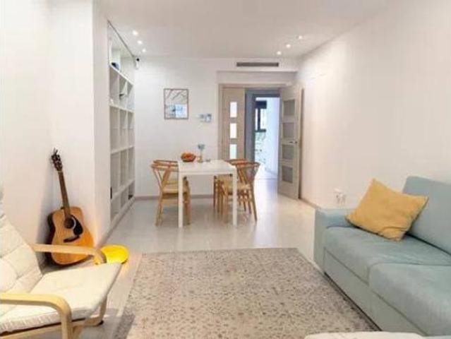 Piso Venta València Capital, Penya roja