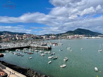 Plaza de Santa Ana, Bilbao, Las Arenas, Getxo, Vizcaya, País Vasco