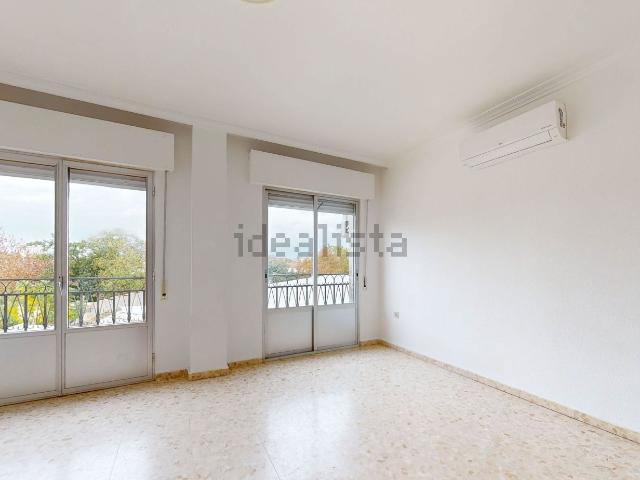 Piso, Villafranca de los Barros